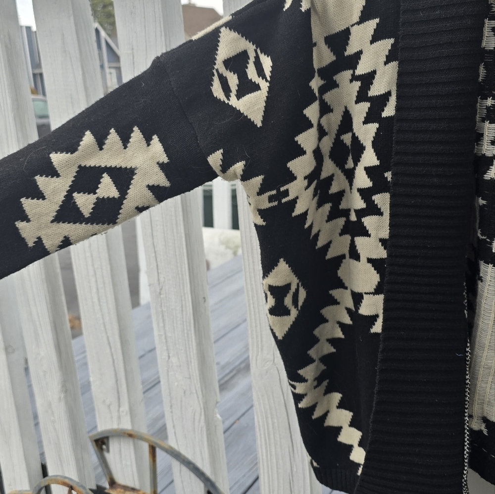 Boho Sweater - Picture 3 of 3